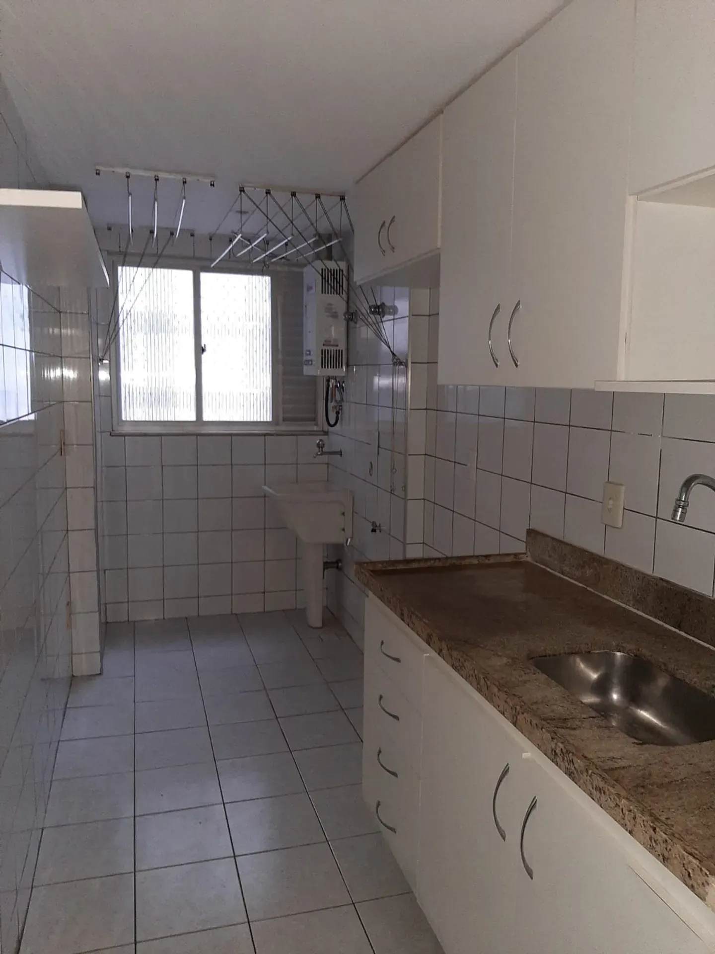 70 m² apartment with 2 bedrooms and 2 bathrooms — photo 20
