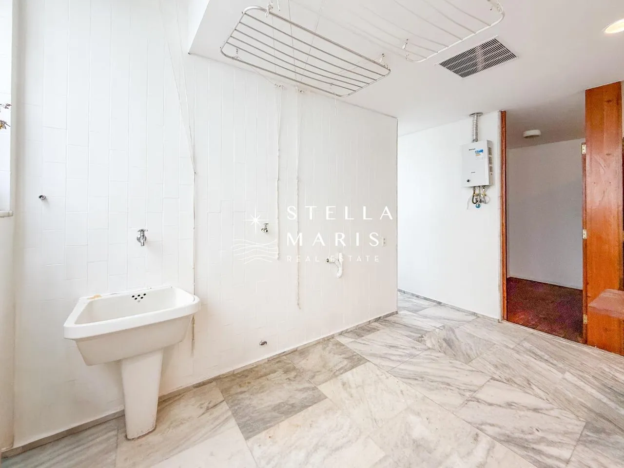 Rental apartment with 3 bedrooms and 3 bathrooms — photo 25