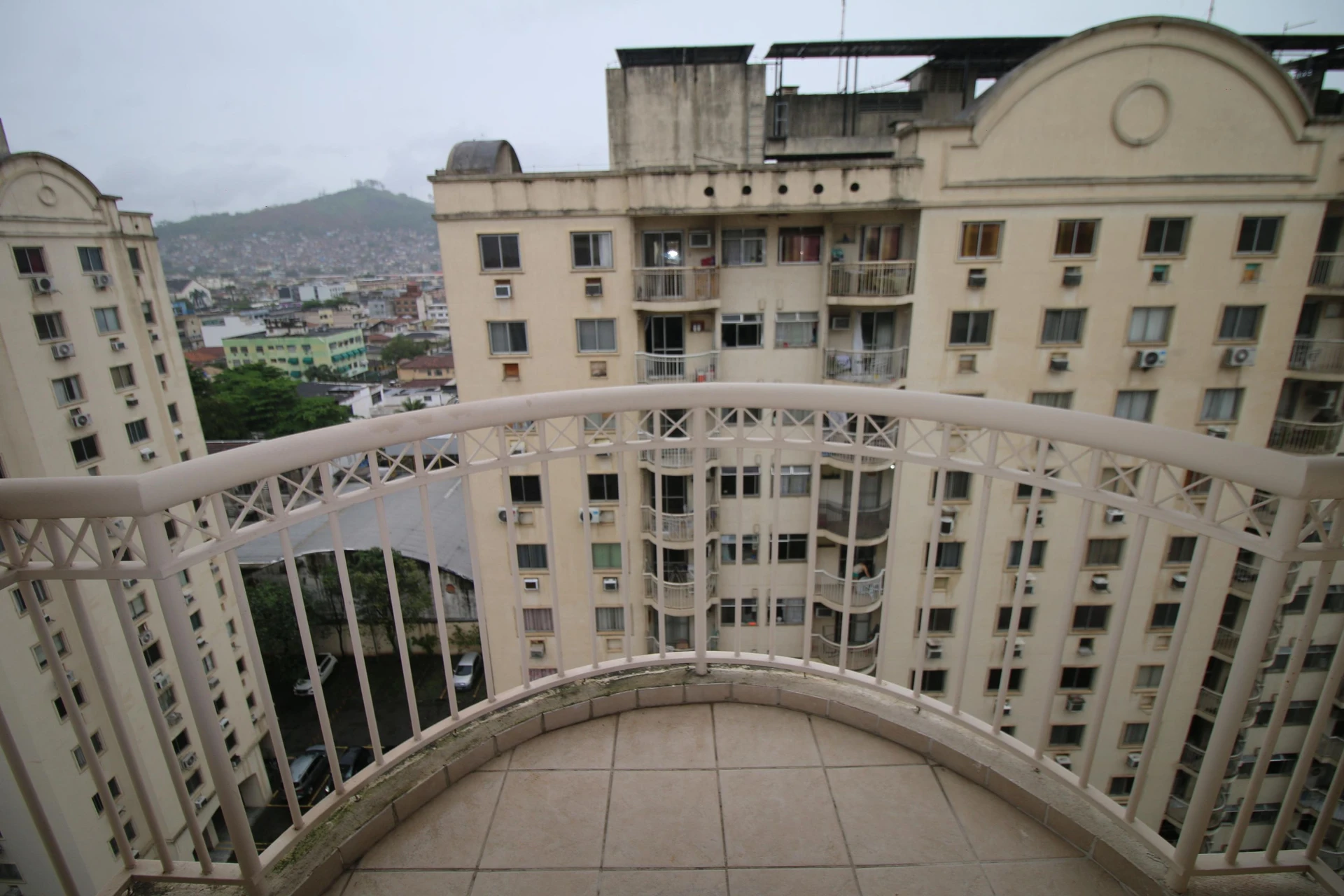 Apartamento de 3 quartos em condomínio com academia — photo 5