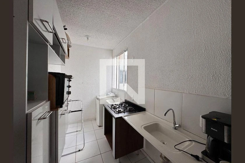 Furnished 2-bedroom apartment with an open-plan kitchen — photo 2