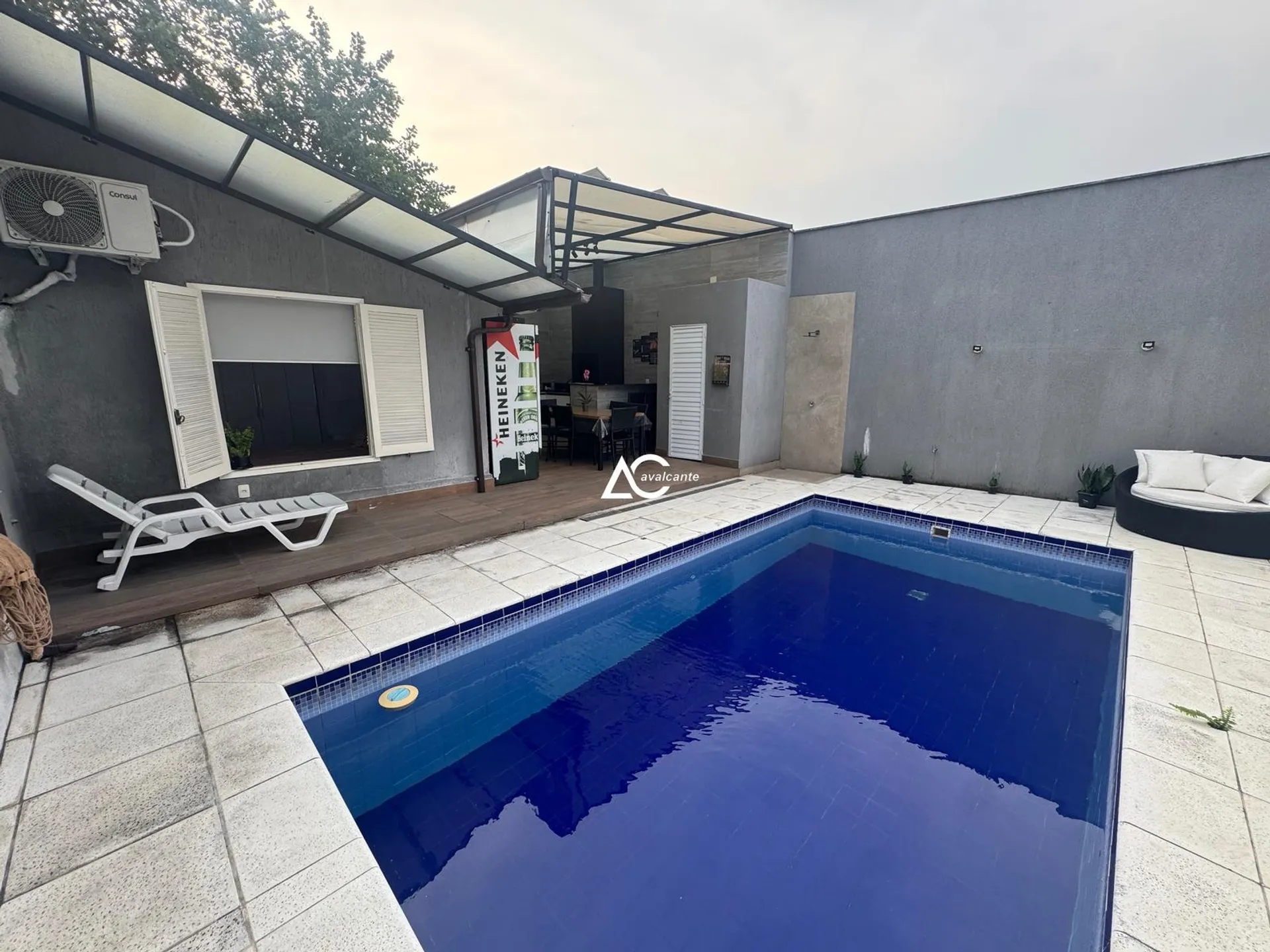 Washing machine in a 3-bedroom house, 360 m² — photo 70