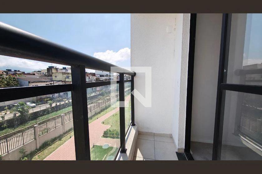 Apartamento de 2 quartos em condomínio com academia — photo 3