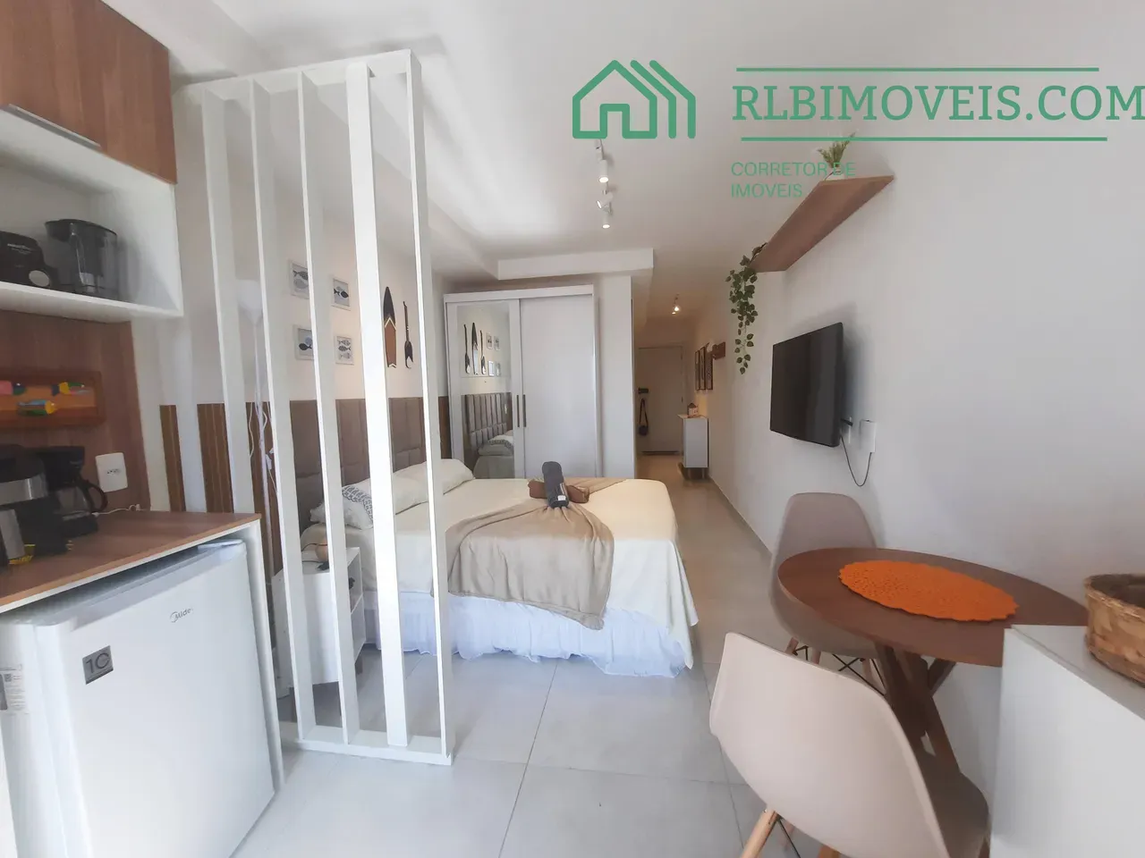 1-bedroom apartment with air conditioning and microwave — photo 15