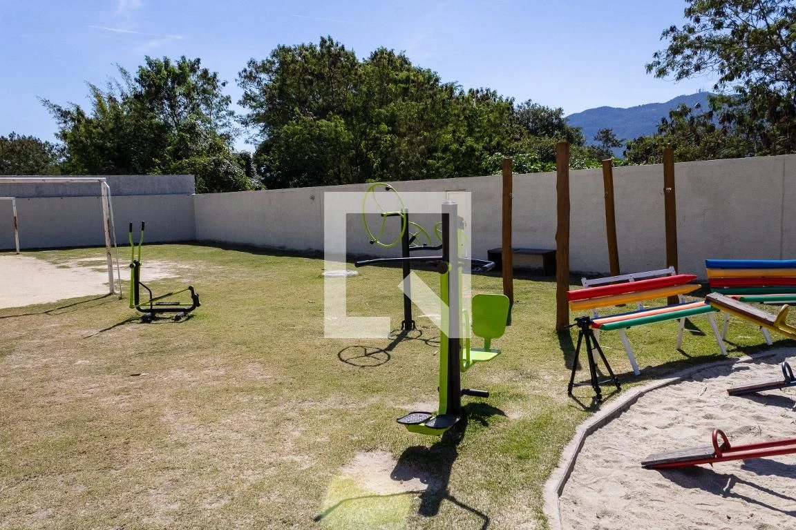 Furnished apartment, 49 m², with floor-to-ceiling windows — photo 43