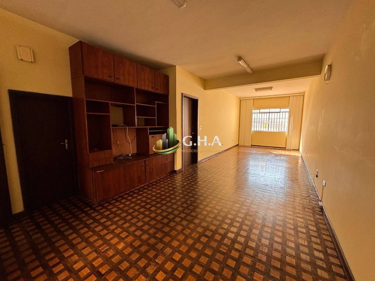 Sobrado com 6 dormitórios e guarda-roupas embutidos — photo 7