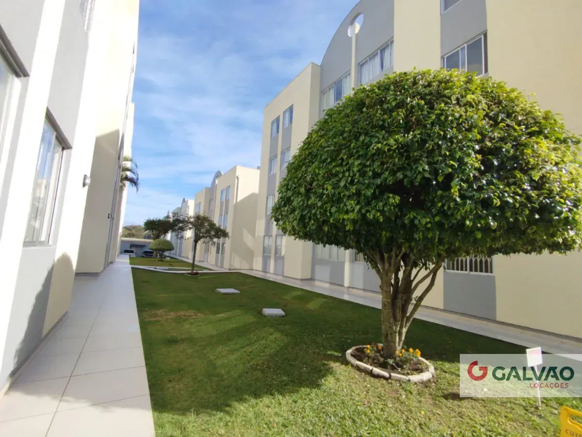 Apartamento térreo de 54 m² com armários na cozinha — photo 25