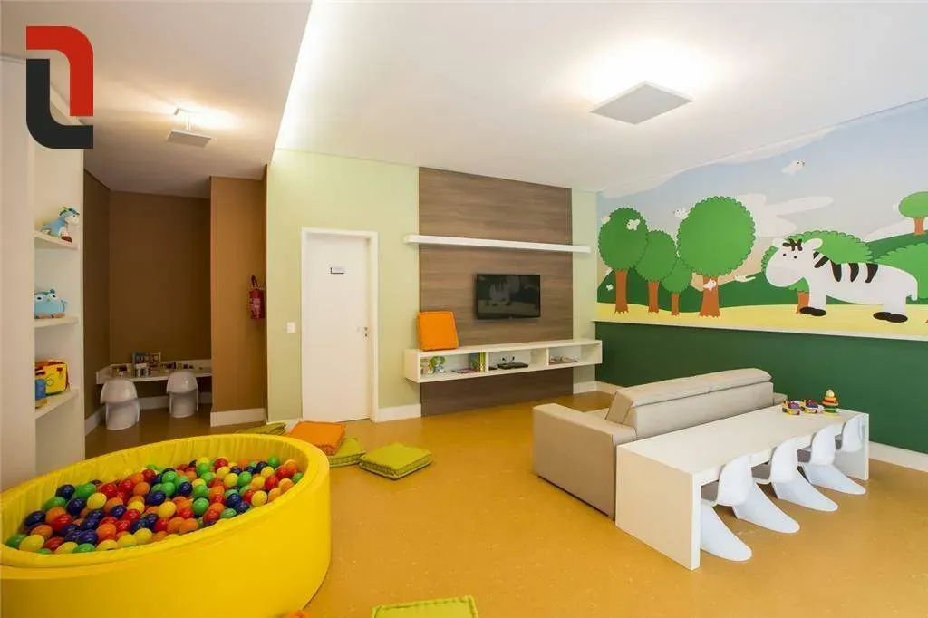 3-bedroom apartment with a grill on the balcony — photo 24