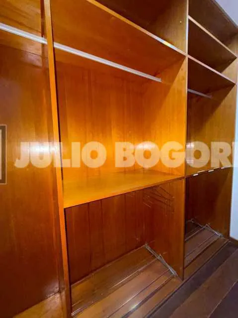 Apartamento sem mobília com 4 quartos e 5 banheiros — photo 2