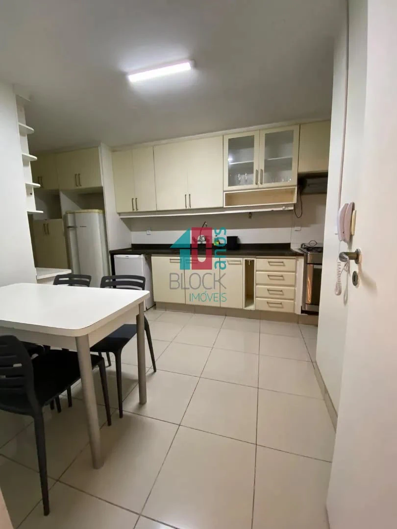 144 m² apartment with a home office and a water view — photo 10