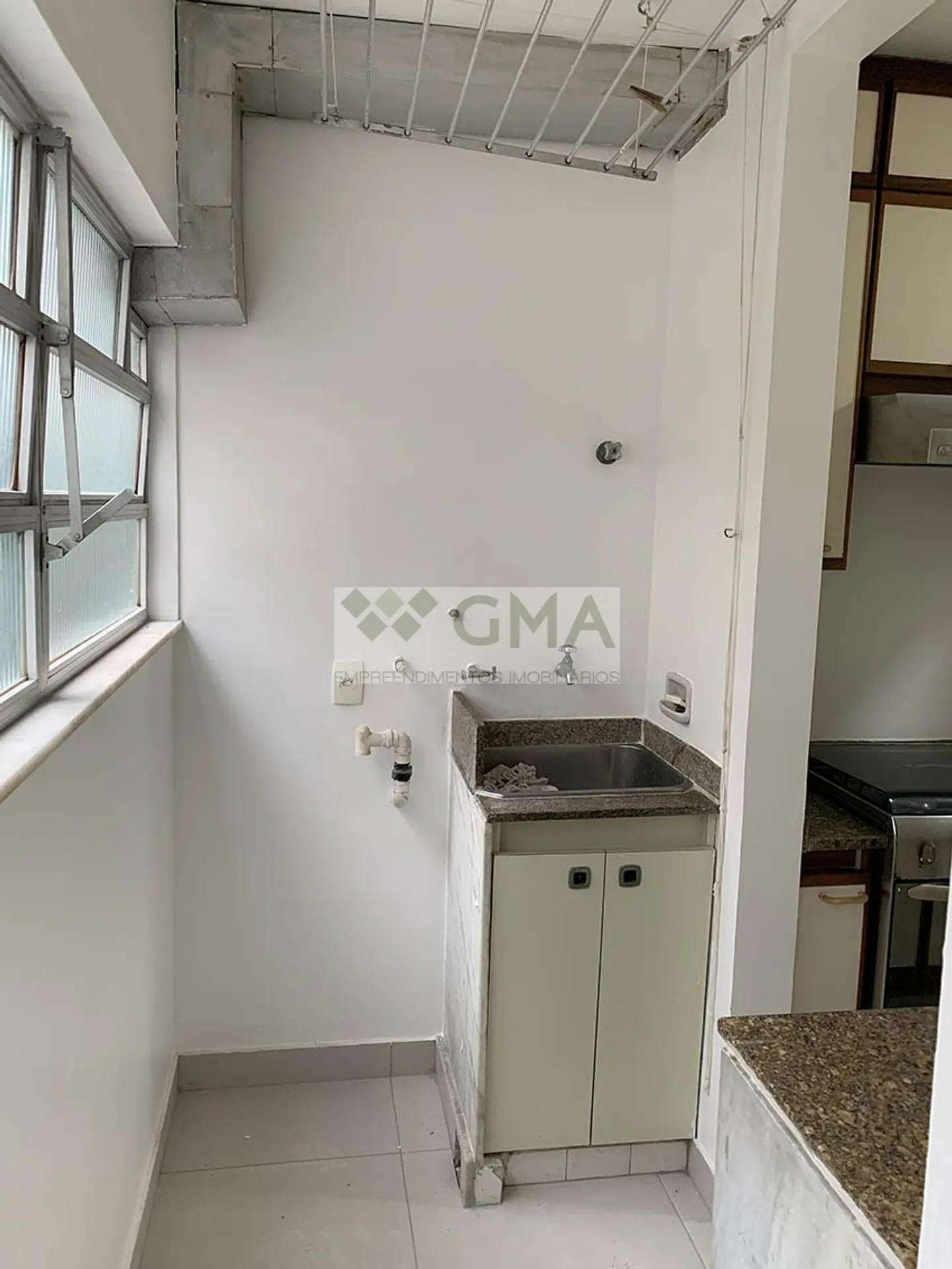 Apartamento com 3 quartos e cozinha fechada a gás — photo 22