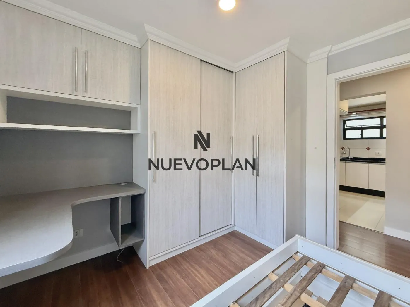 3-bedroom apartment with a home office — photo 18