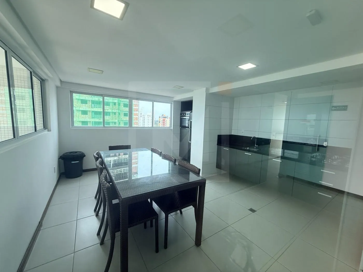 Apartamento de 2 quartos com suíte e varanda, 52 m²