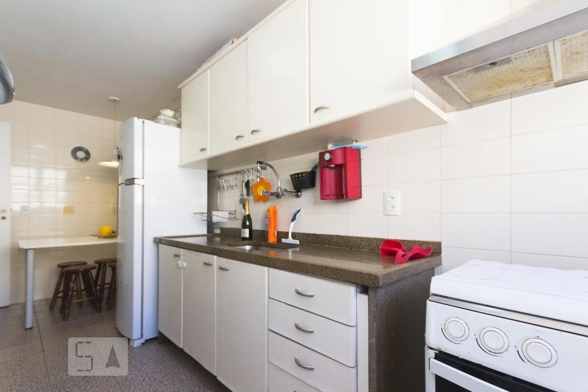 142 m² apartment with 3 bedrooms and 2 parking spaces — photo 49