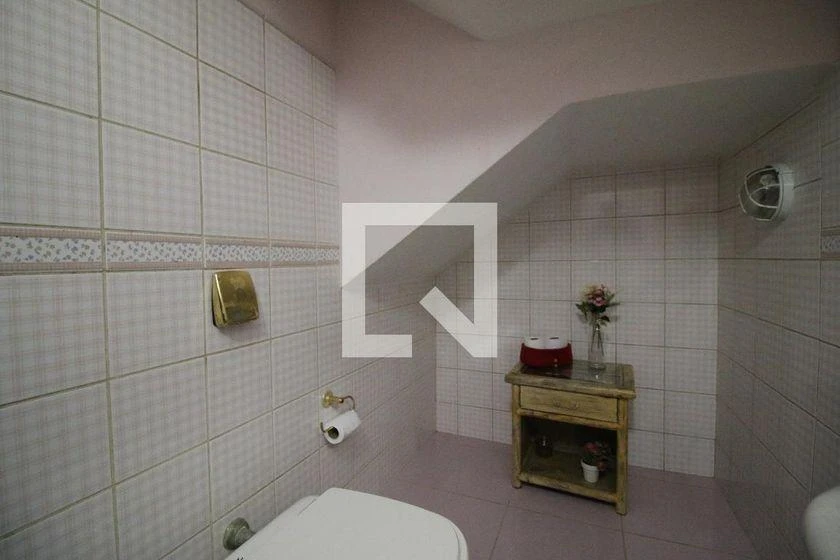Casa de 700 m² con bañera y vestidor — photo 44
