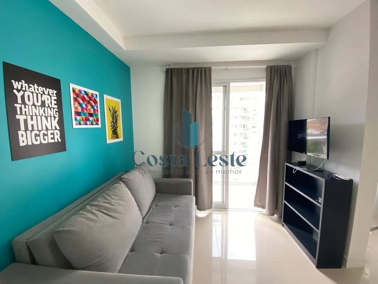 Balcony with a grill in a one-bedroom apartment, 39 m²