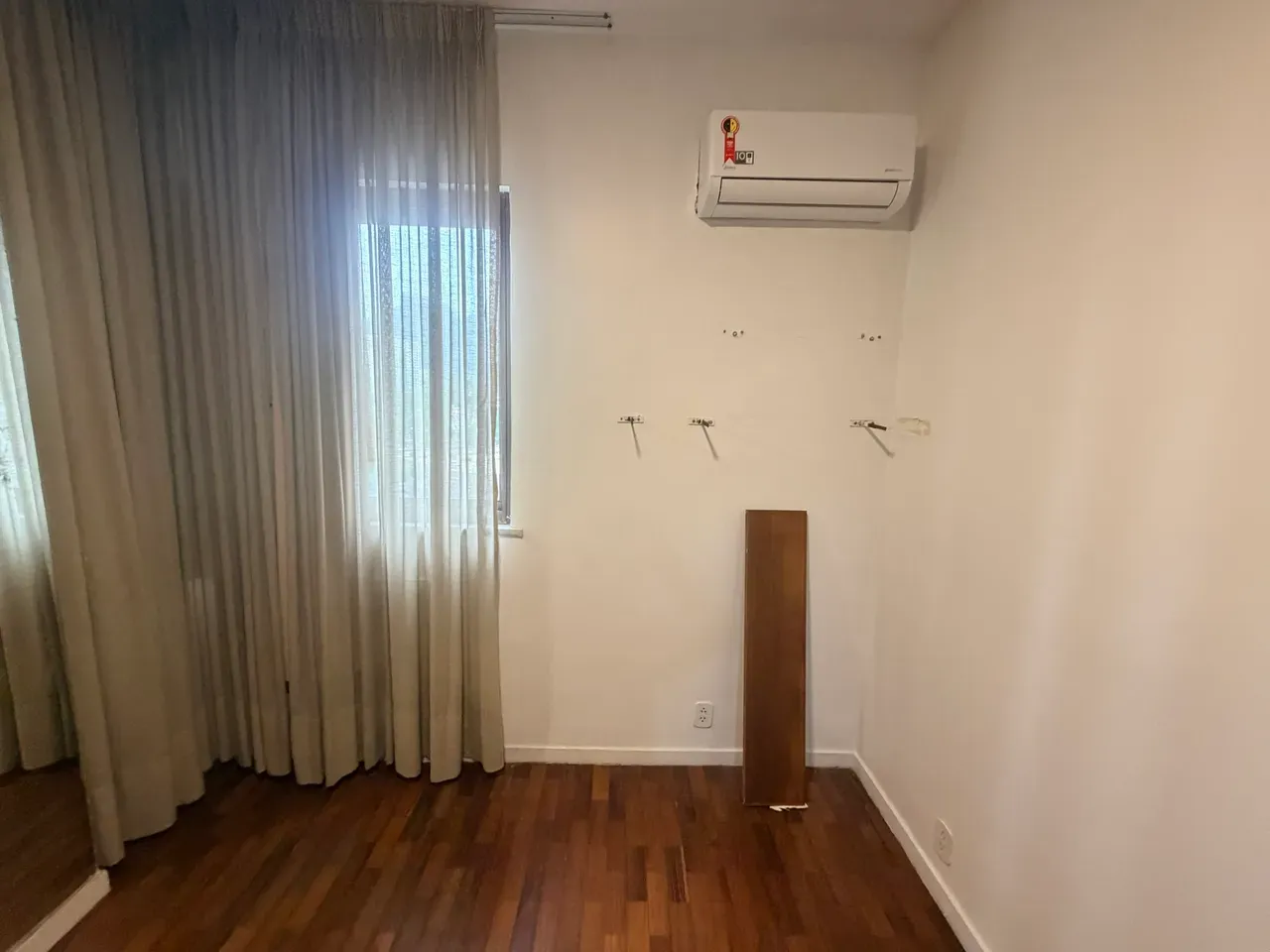 Apartment, 100 m², with wood or laminate floors