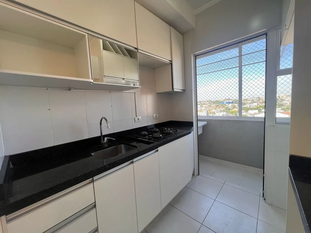 Apartment with 2 bedrooms and an open gas kitchen — photo 6