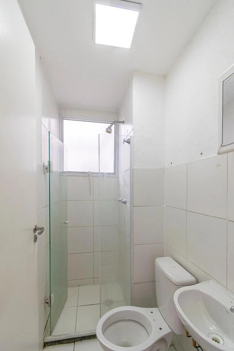 2-bedroom apartment with 1 bathroom, no parking — photo 4