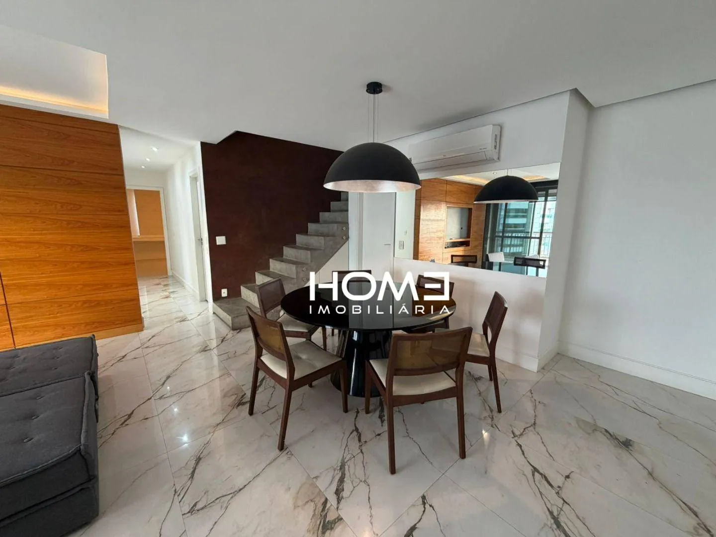 Furnished apartment, 365 m², with floor-to-ceiling windows — photo 41