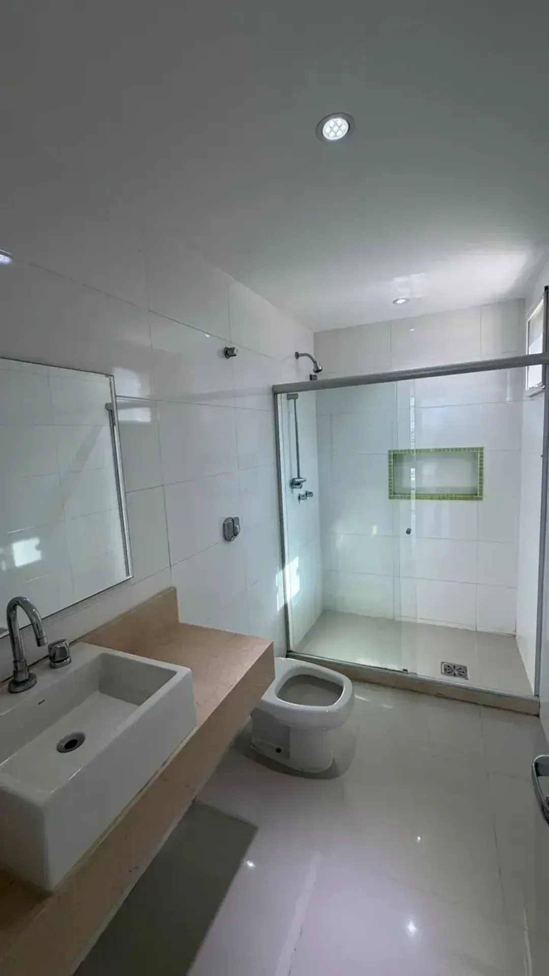 House with 5 bedrooms and 5 bathrooms, mountain view — photo 34