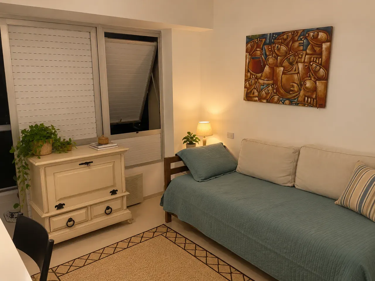 Furnished apartment, 138 m², with a grill on the balcony — photo 17