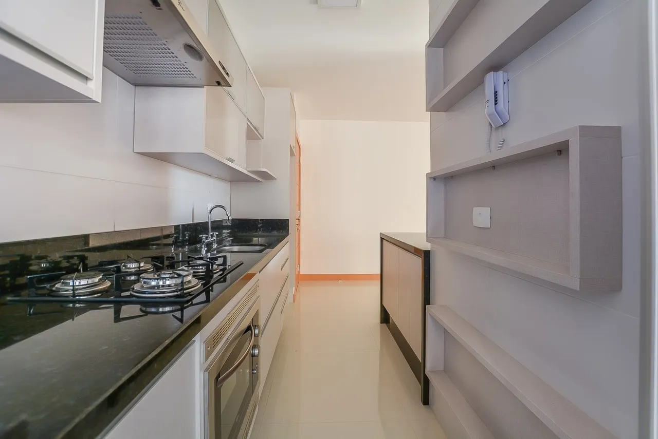 Unfurnished 2-bedroom apartment with 2 bathrooms — photo 7
