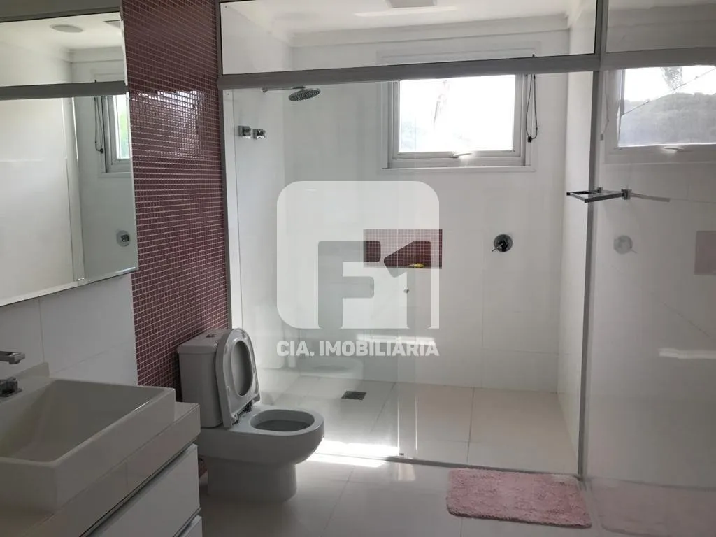 Furnished 9-suite house with open-plan kitchen — photo 46
