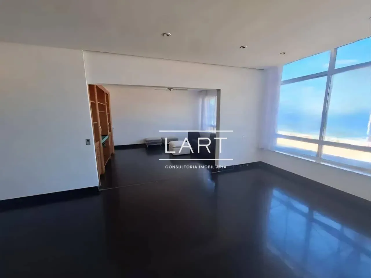 Furnished apartment with 2 bedrooms and 203 m² — photo 7
