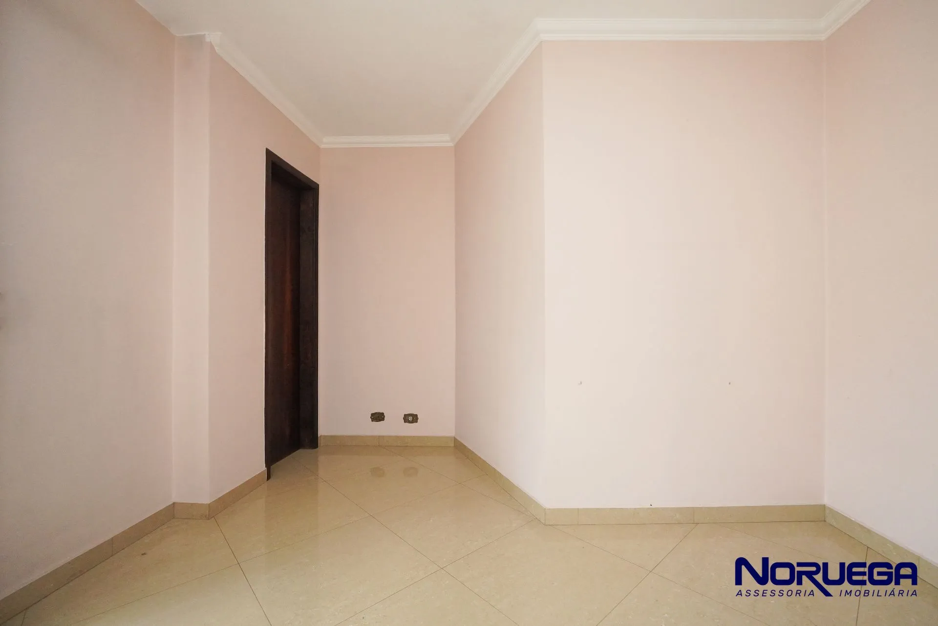 Ванна и 2 спальни: дом 140 м² — photo 13