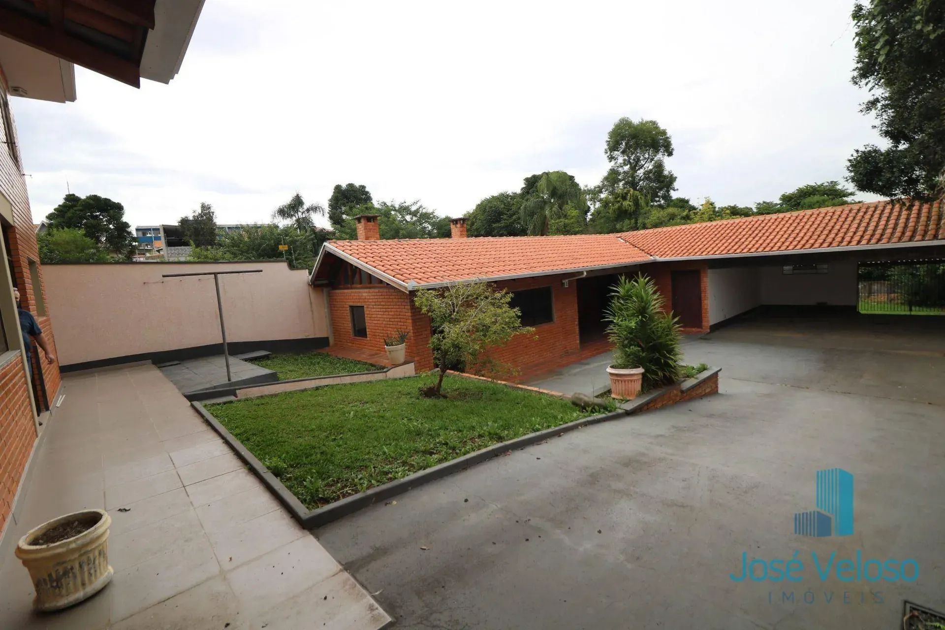 House, 315 m², with a home office — photo 32