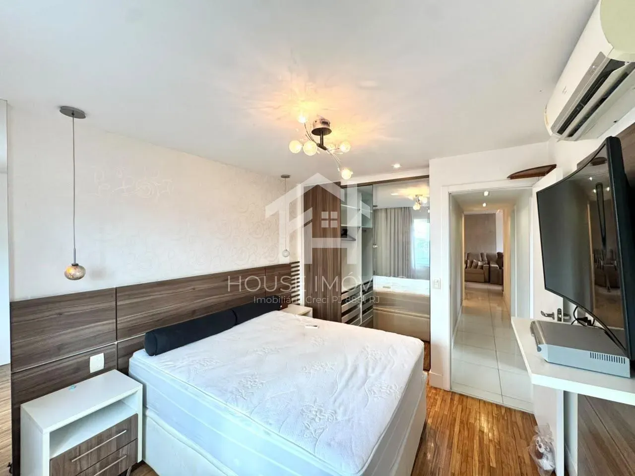 Furnished 3-bedroom apartment with 3 bathrooms — photo 25