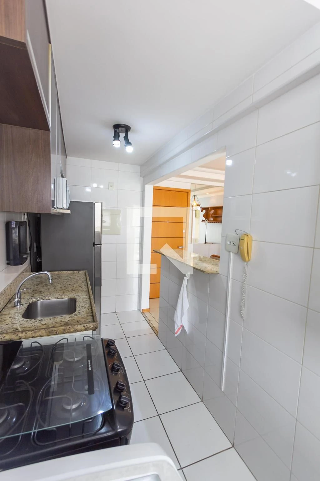 Balcony with a grill in a 2-bedroom apartment, 68 m² — photo 20