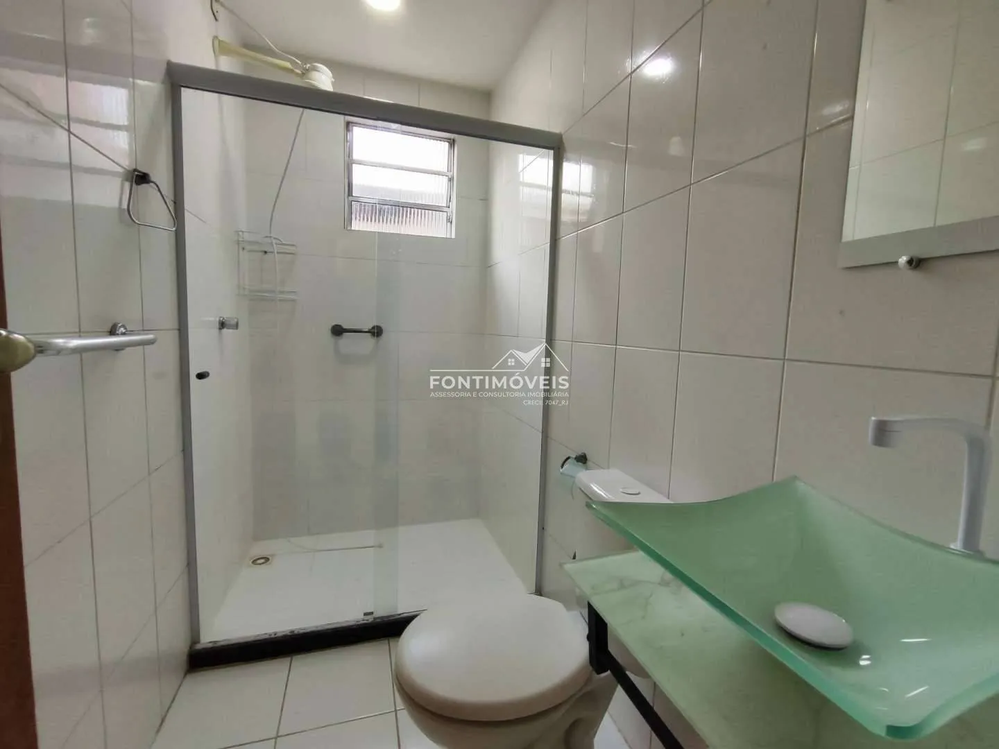Bathtub in a 4-bedroom house, 139 m² — photo 18