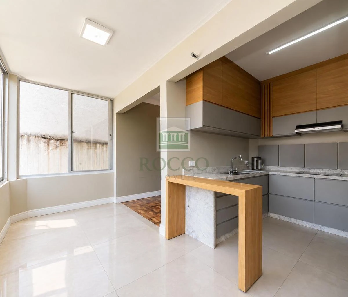 3-bedroom apartment with a washing machine in Curitiba — photo 16