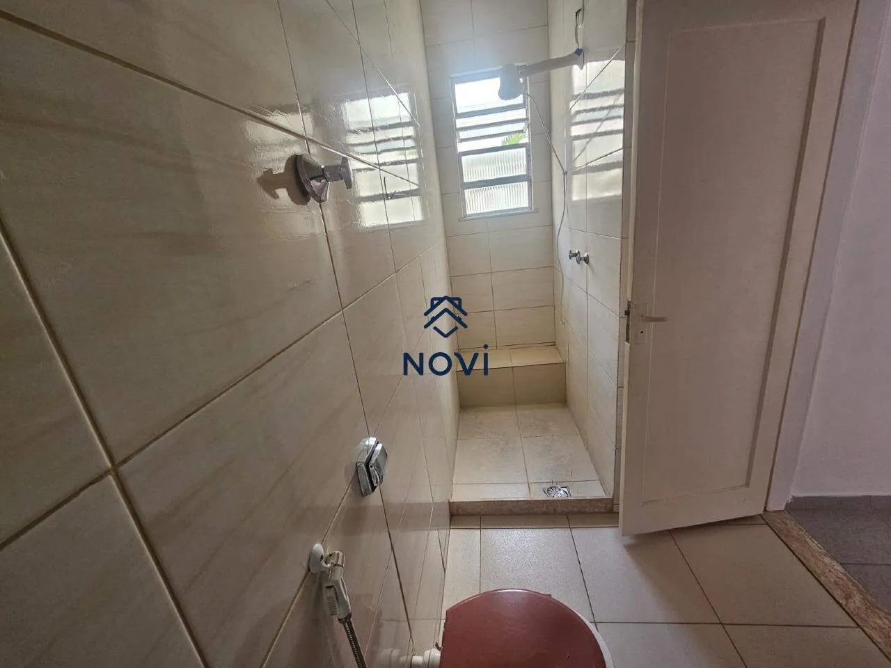 1-bedroom apartment with balcony and 48 m² — photo 22