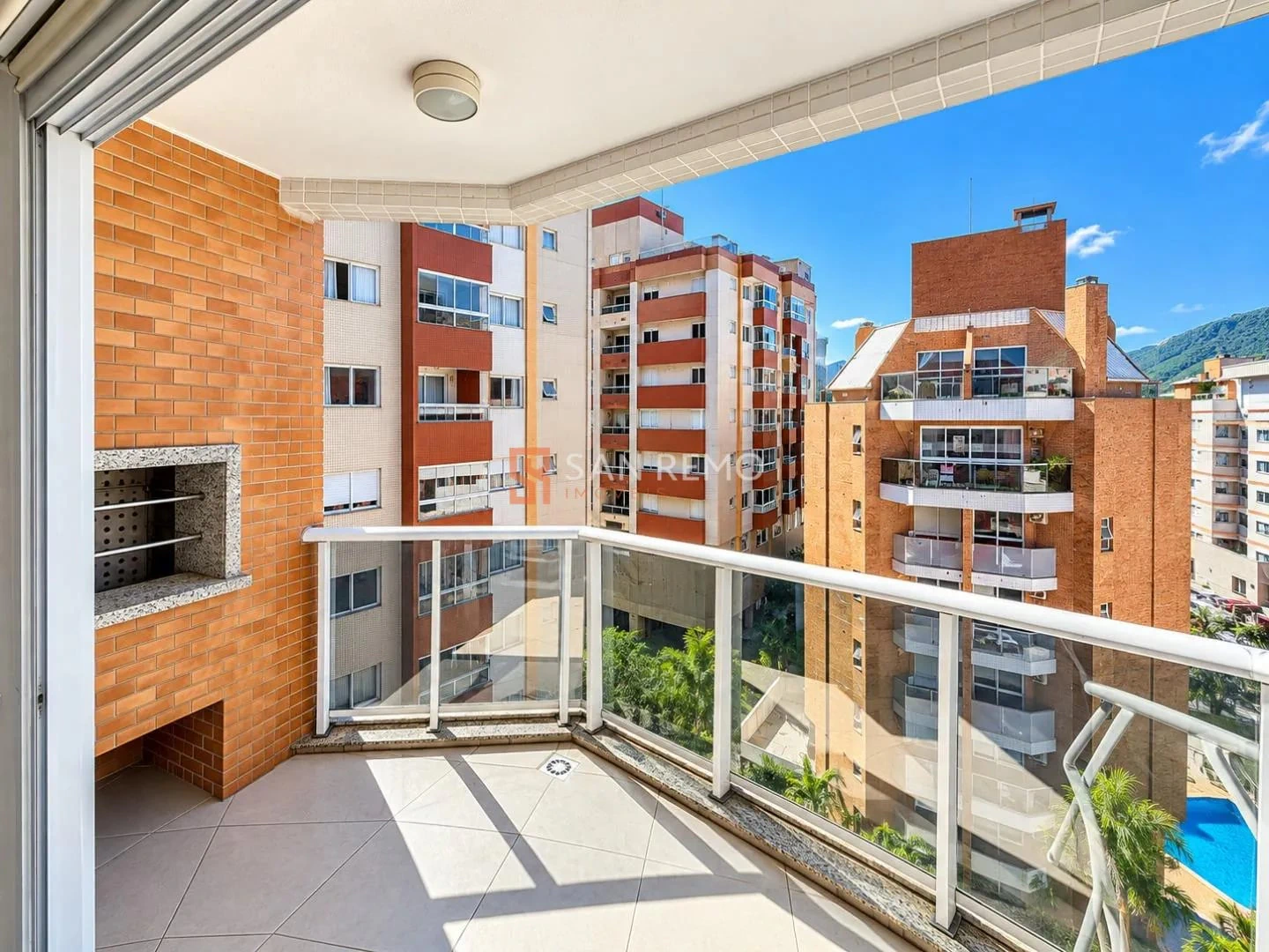 2-bedroom apartment in a building with a gym