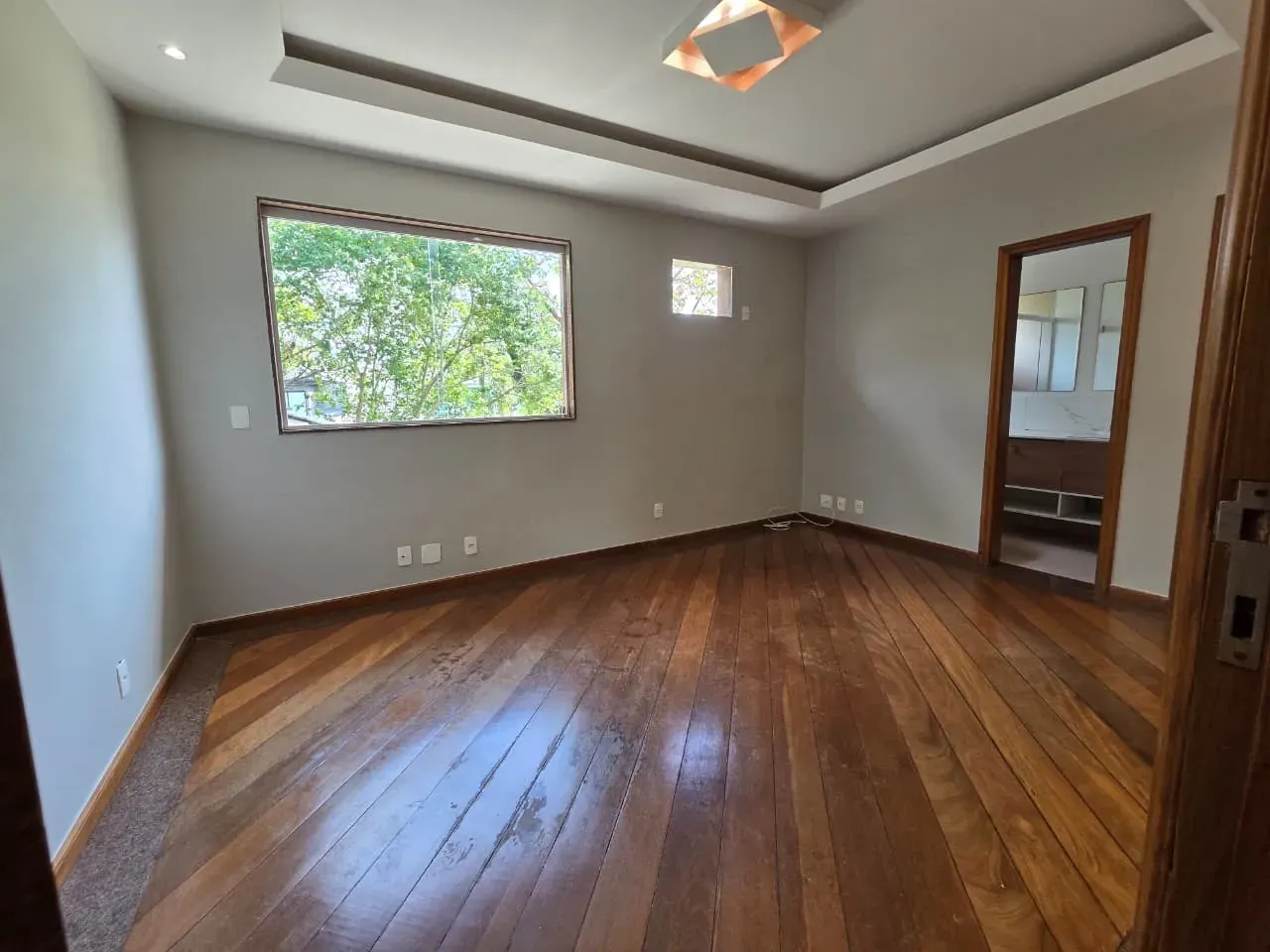Будинок на 450 м² з 4 спальнями та кухнею з газом — photo 21
