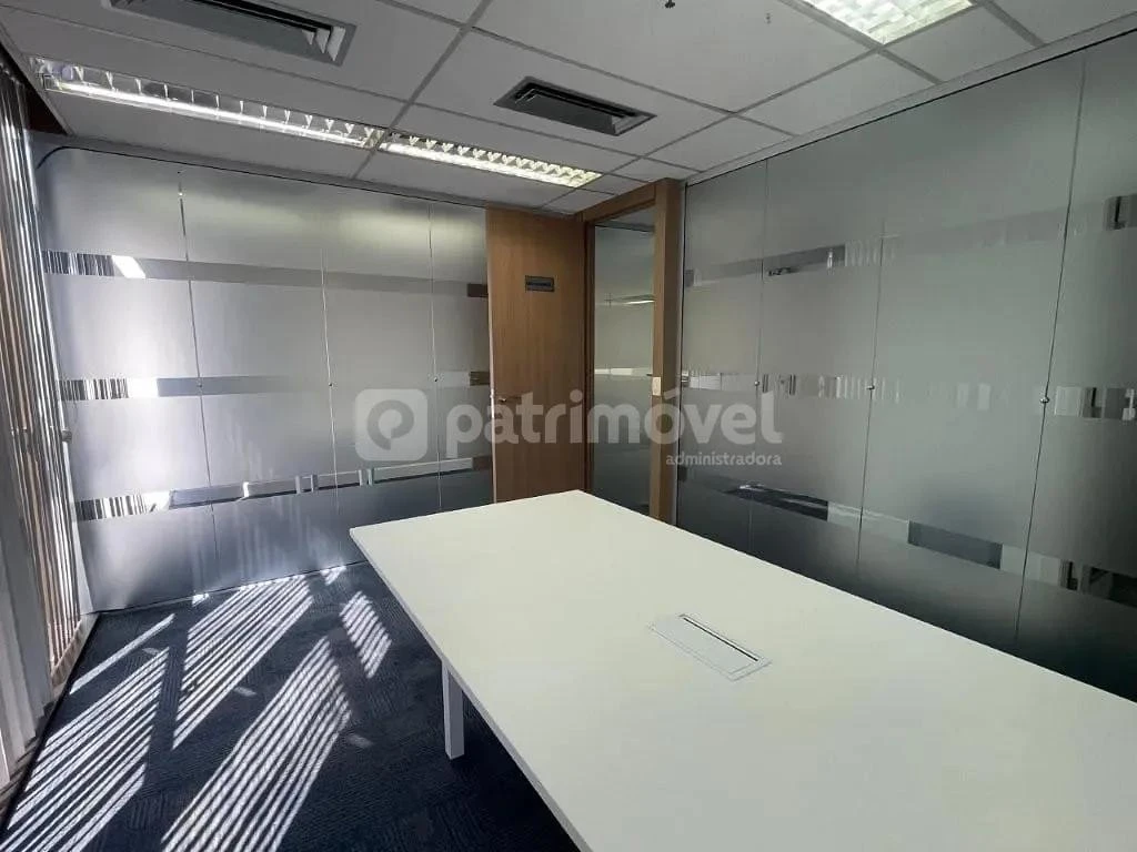 242 m² apartment with 1 bedroom and air conditioning — photo 13
