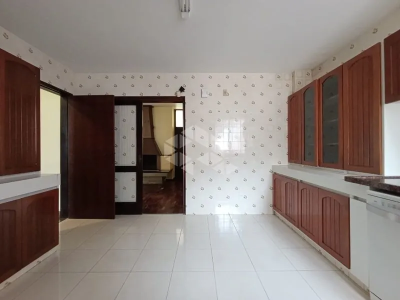 Casa de 4 quartos com lareira