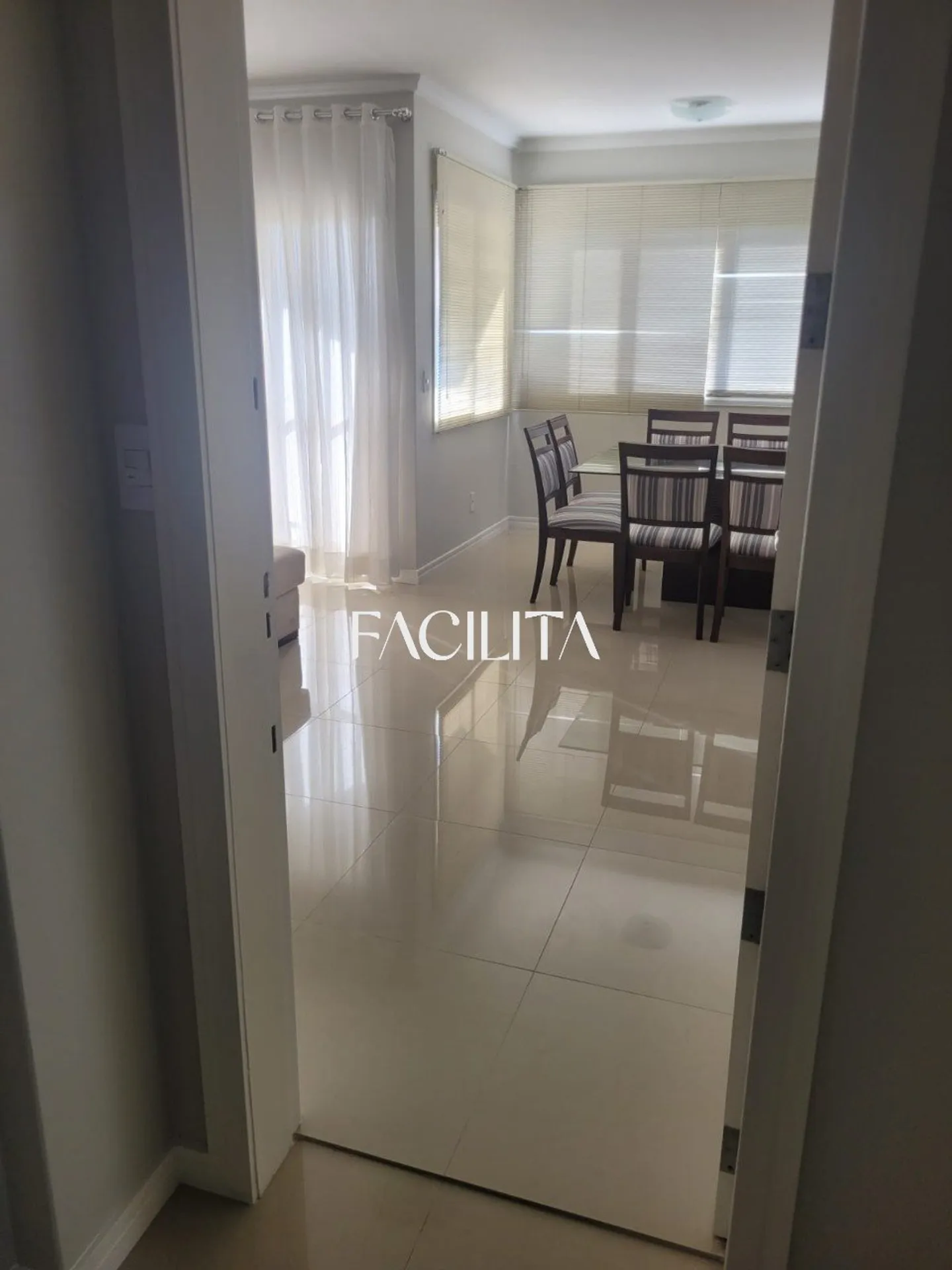 Furnished 3-bedroom apartment with 7th floor — photo 21