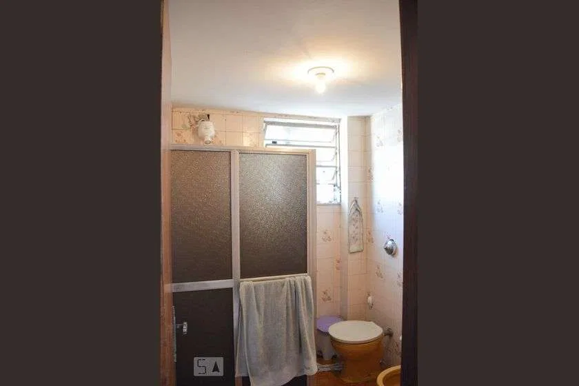 2-bedroom apartment with a closed kitchen and gas stove — photo 11