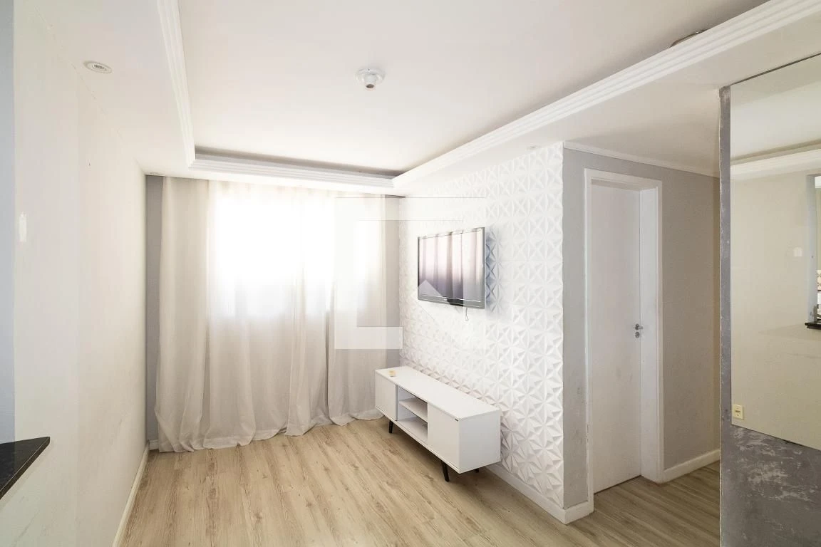 Деревянный пол или ламинат и 2 спальни: квартира 44 м² — photo 9