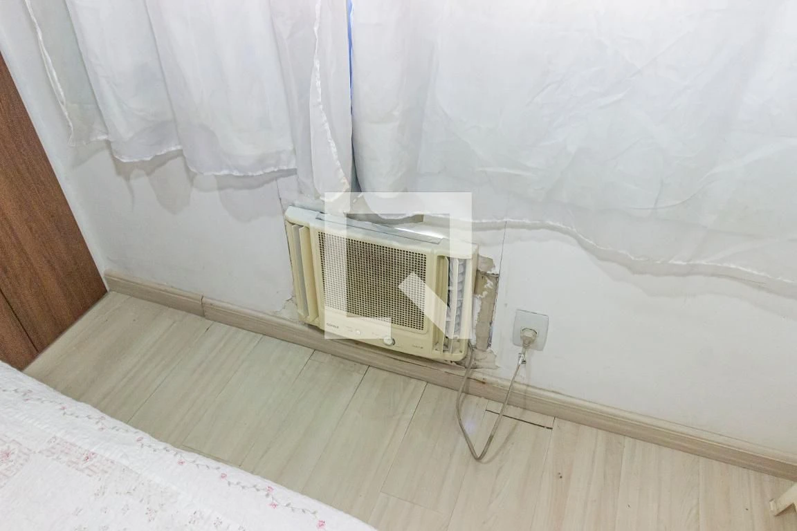 2-bedroom apartment in a building with a gym — photo 28