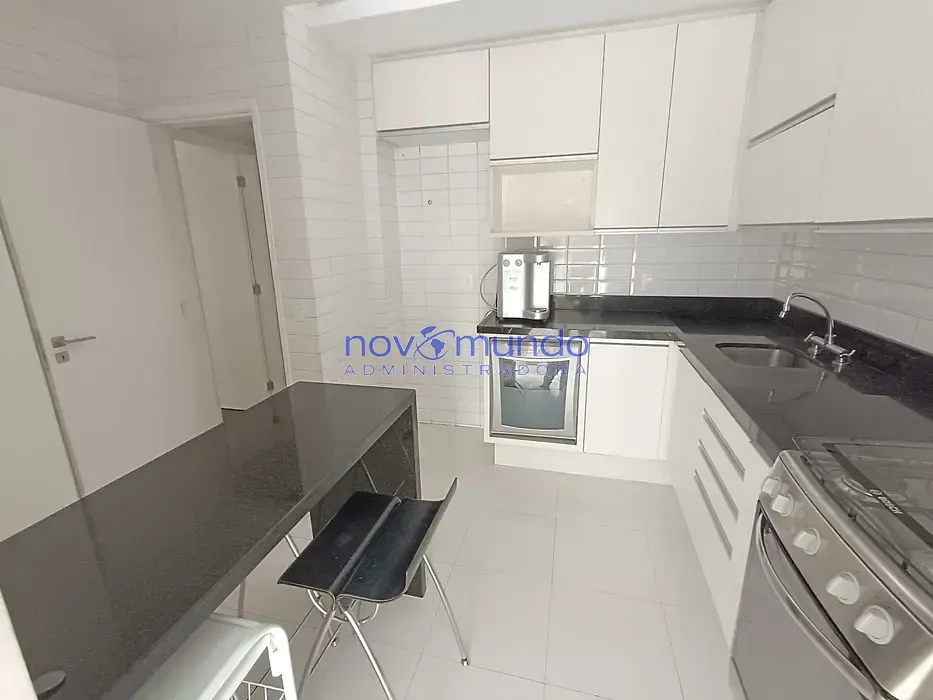 3-bedroom apartment with 4 bathrooms and 2 parking spaces — photo 24