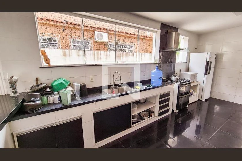 Мебльований будинок 600 м² з 5 спальнями та 3 ванними — photo 11