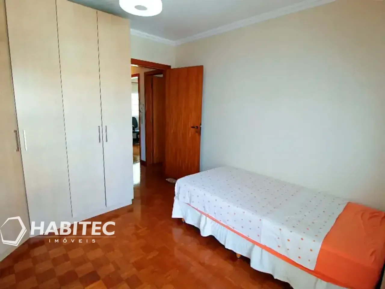 Triplex house with 3 bedrooms and 2 parking spaces 258 m² — photo 10