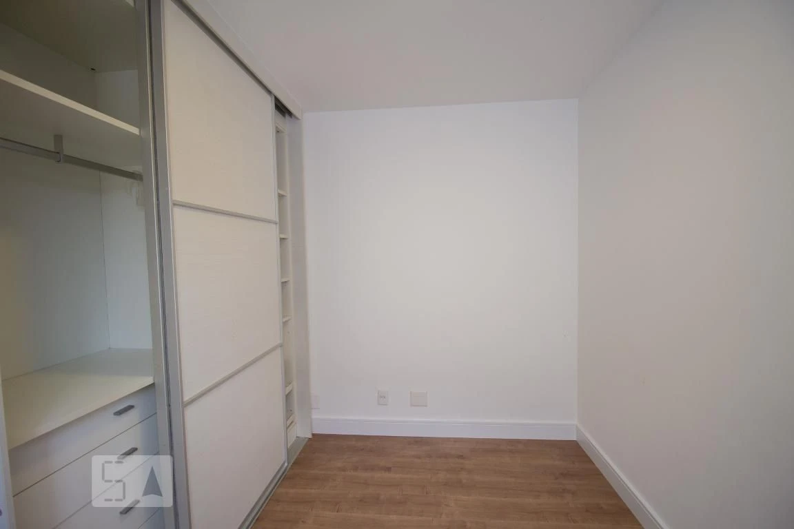 3-bedroom apartment with a balcony and built-in BBQ — photo 33