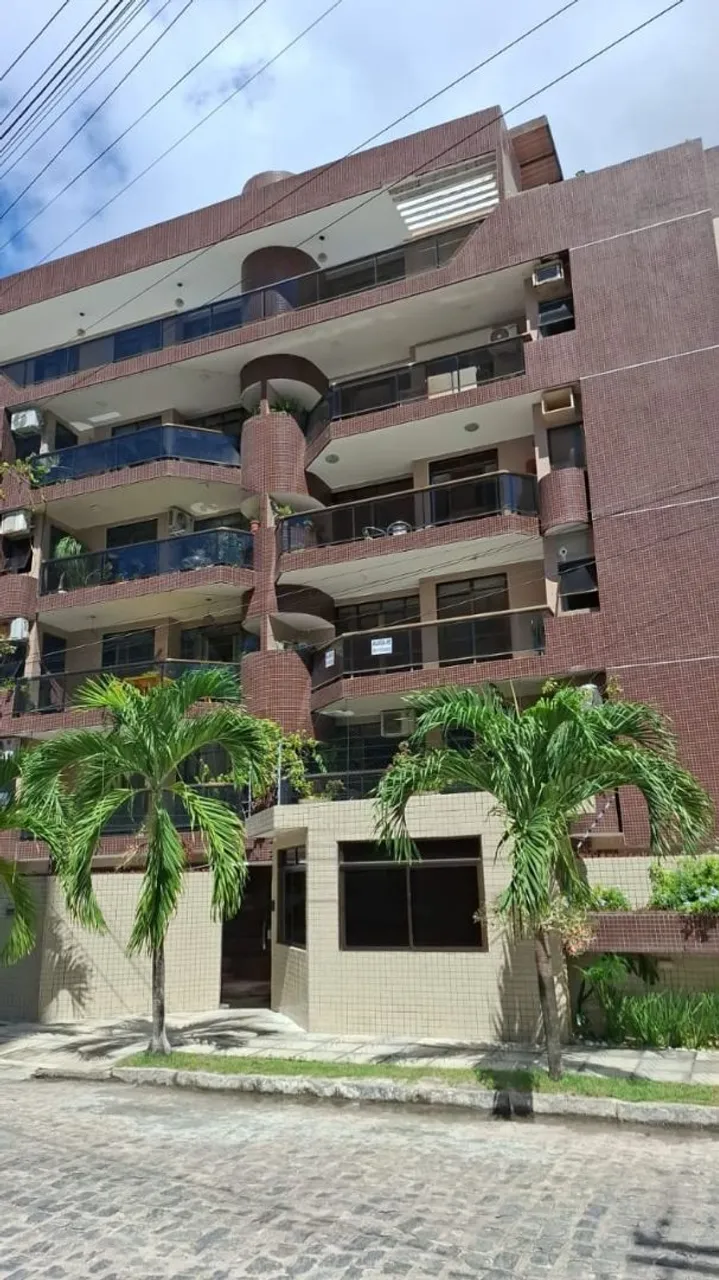 Rental apartment with 4 bedrooms and a balcony — photo 11