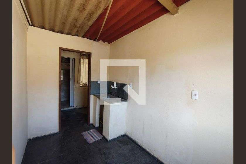 Unfurnished house, 1 bedroom, 94 m², no parking — photo 14