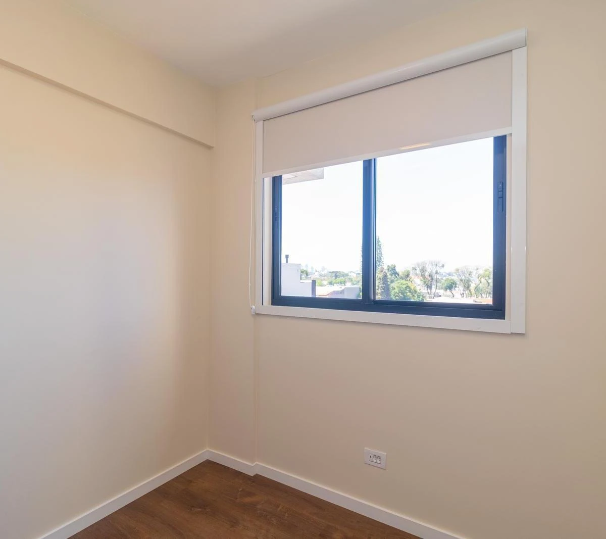 2-bedroom apartment in a building with a gym — photo 26